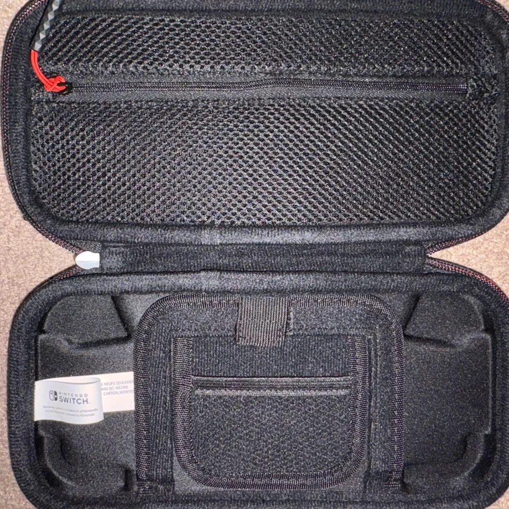 Nintendo Super Mario Red and Black Carrying Case